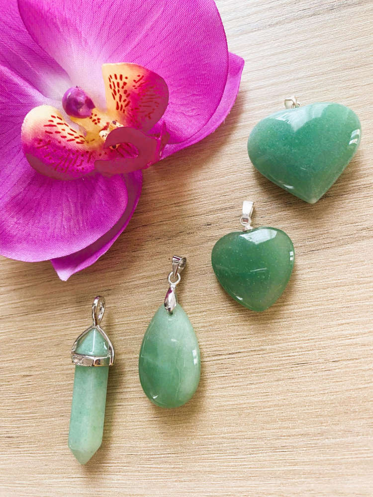 Pendentif En Aventurine Verte - Forme Petit Ange - Pierre Chakra - Collier - Neuf Avec étiquettes